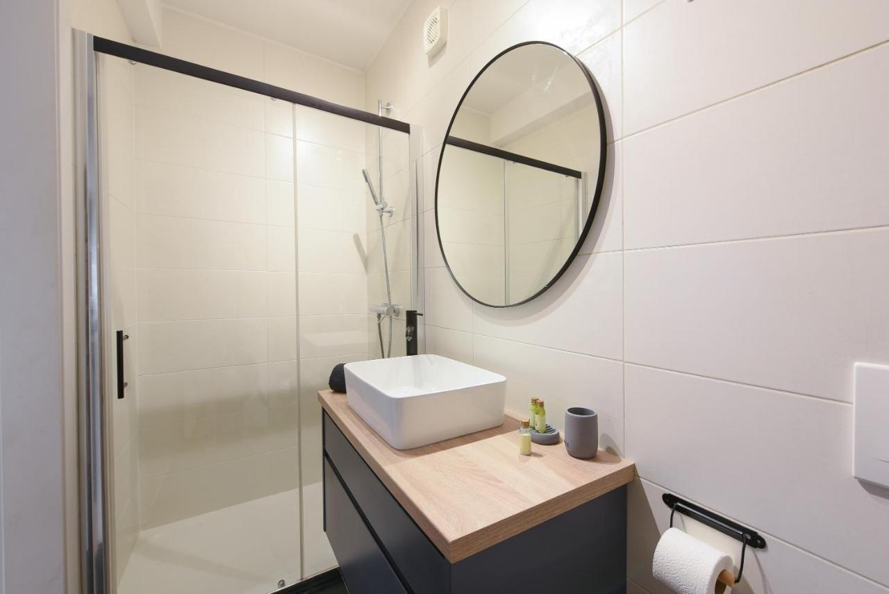 L&R Luxury Apartment- Free Parking 扎达尔 外观 照片