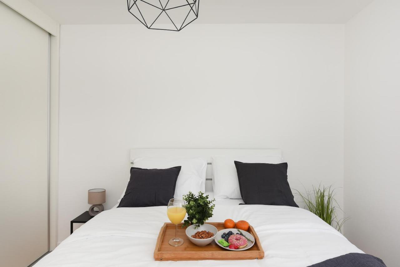 L&R Luxury Apartment- Free Parking 扎达尔 外观 照片